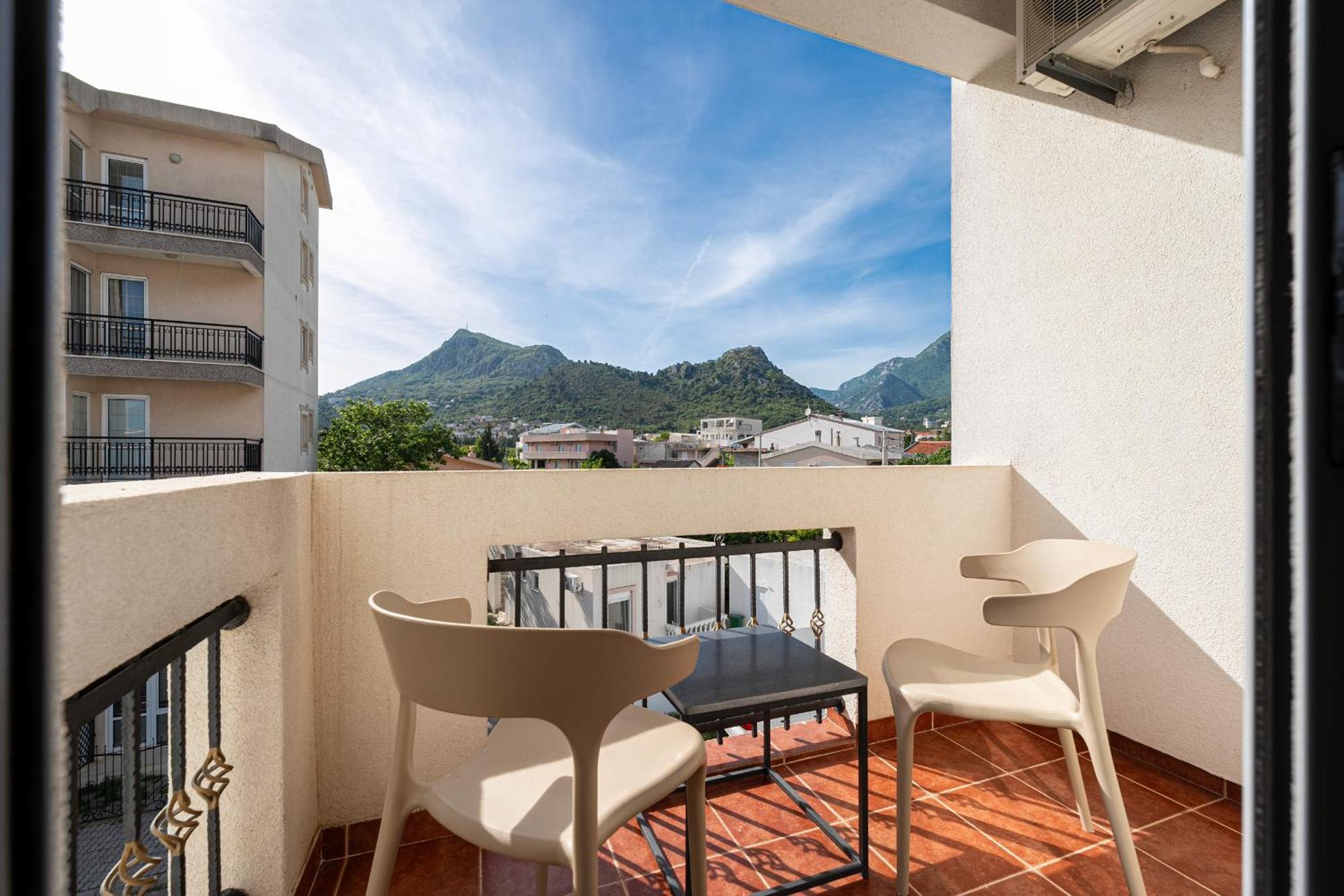 Delfin Apartments Sutomore Habitación foto